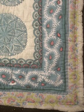 Anthropologie quilt and shams set Yael quilted flower print
